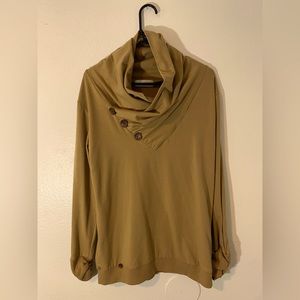 Women’s scoop sweater